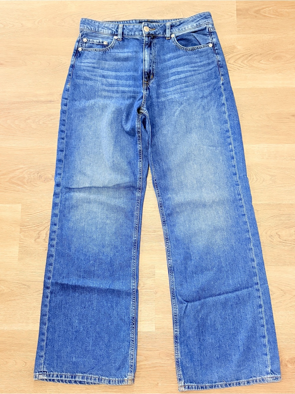 Aeropostale Women's High-Rise Wide-Leg Jeans in Blue Wash